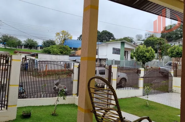 CASA 180m² COM TERRENO DE 360² NO CENTRO DE PATO BRANCO/PR