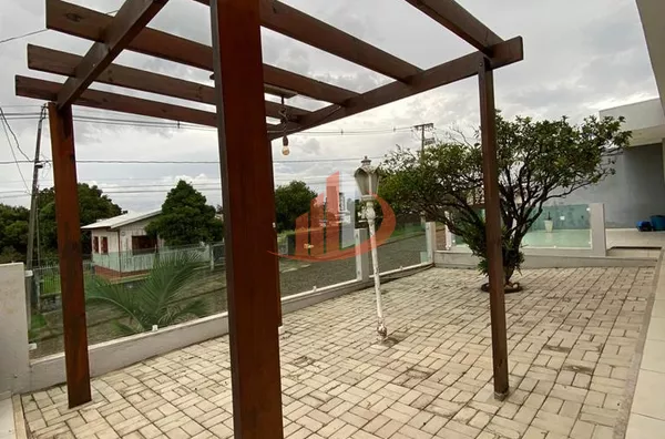CASA COM 205m² NO BAIRRO SANTA TEREZINHA, EM PATO BRANCO/PR