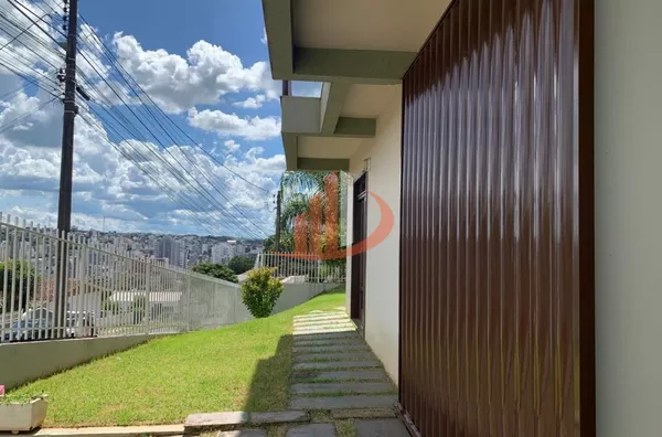 CASA COM 207m² NO BAIRRO PARZIANELLO EM PATO BRANCO/PR - Foto 3
