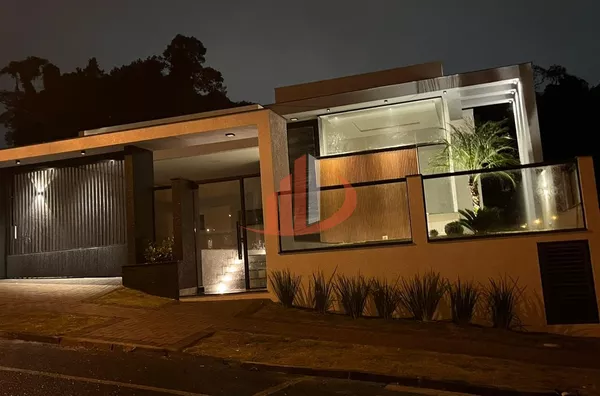 CASA COM 228,03m² NO BAIRRO PARQUE DO SOM EM PATO BRANCO/PR