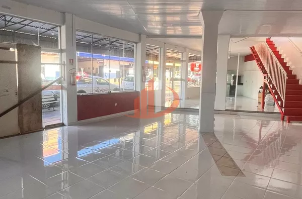 BELÍSSIMA SALA COMERCIAL NO CENTRO DA CIDADE DE PATO BRANCO/PR - Foto 4