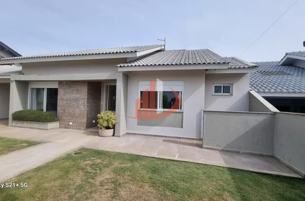 CASA COM 250m² DE ÁREA CONSTRUÍDA NO BAIRRO JARDIM DAS AMÉRICAS EM PATO BRANCO/PR