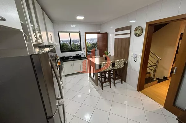 SOBRADO PARA VENDA COM 254,92M² NO BAIRRO BRASÍLIA, EM PATO BRANCO/PR - Foto 4