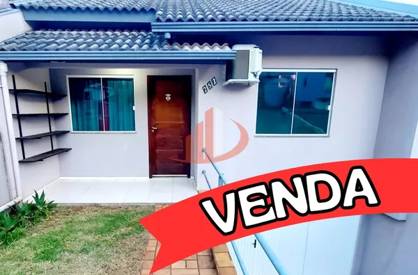 CASA COM 70m² A VENDA NO BAIRRO CADORIN EM PATO BRANCO/PR