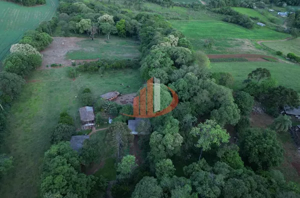 CHÁCARA COM 48000m² ENTRE VITORINO/PR E SÃO LOURENÇO D'OESTE/SC