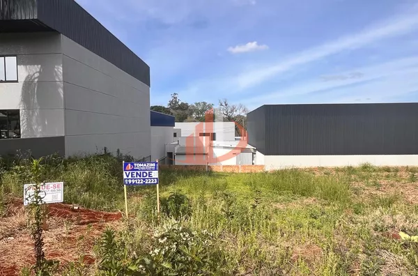 TERRENO COM 240m² PARA VENDA NO BAIRRO FRARON EM PATO BRANCO/PR