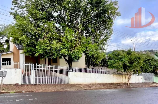 CASA PARA LOCAÇÃO NO BAIRRO PARZIANELLO EM PATO BRANCO/PR