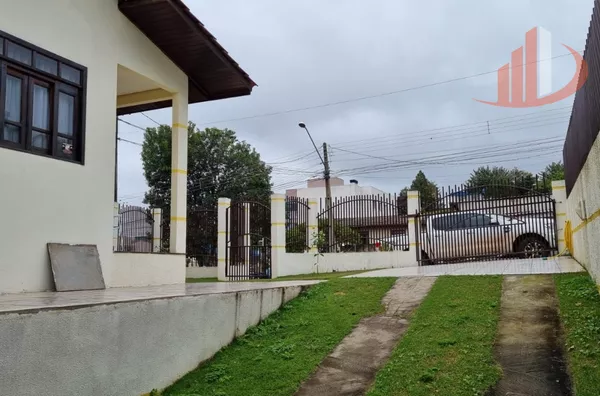 CASA 180m² COM TERRENO DE 360² NO CENTRO DE PATO BRANCO/PR