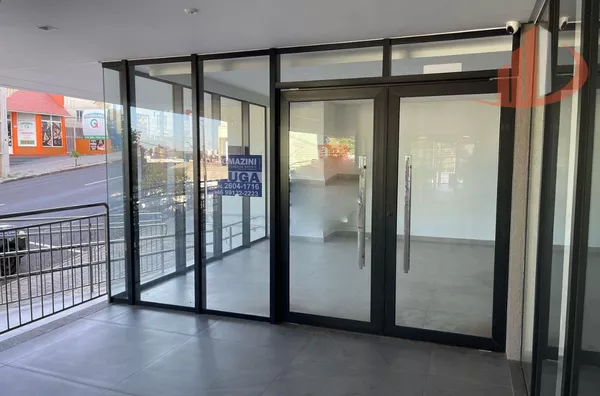 SALA COMERCIAL COM 197,11m² PARA LOCAÇÃO NO CENTRO EM PATO BRANCO/PR
