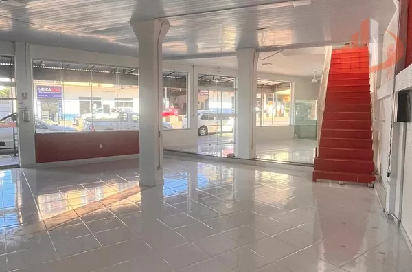 BELÍSSIMA SALA COMERCIAL NO CENTRO DA CIDADE DE PATO BRANCO/PR