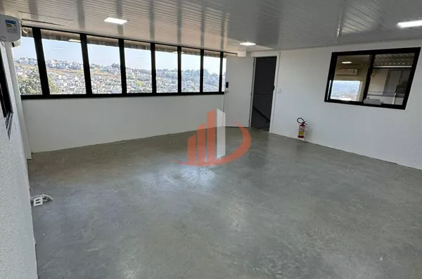 BARRACÃO COM 564m² NO BAIRRO FRARON EM PATO BRANCO/PR - Foto 10