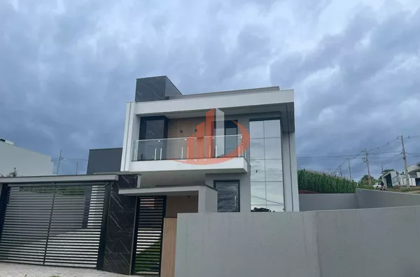 SOBRADO À VENDA COM 160m² NO BAIRRO CADORIN EM PATO BRANCO/PR