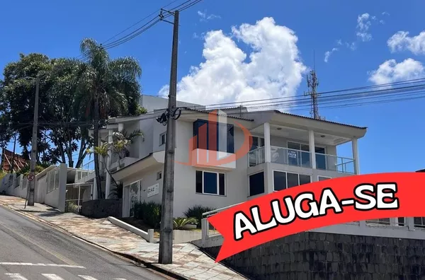 CASA ALTO PADRÃO PARA LOCAÇÃO RESIDENCIAl OU COMERCIAL EM ÓTIMA LOCALIZAÇÃO EM PATO BRANCO/PR