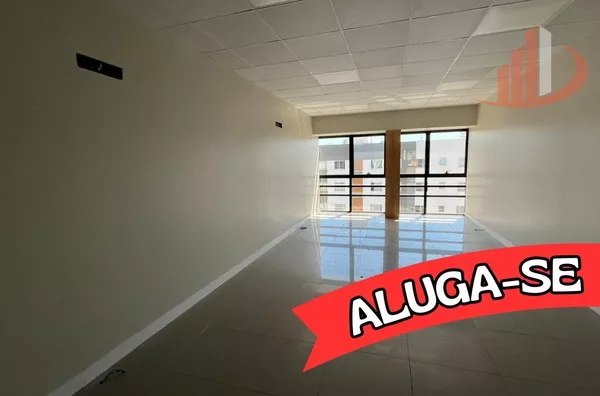 SALA COMERCIAL NO CENTRO EMPRESARIAL GENESIO DE OLIVEIRA EM PATO BRANCO/PR