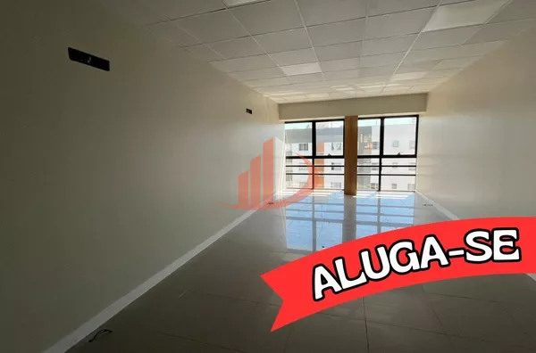 SALA COMERCIAL NO CENTRO EMPRESARIAL GENESIO DE OLIVEIRA EM PATO BRANCO/PR