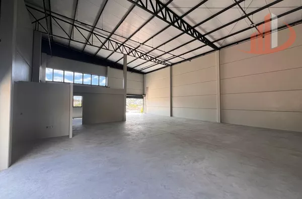 BARRACÃO PARA LOCAÇÃO BAIRRO FRARON/PR