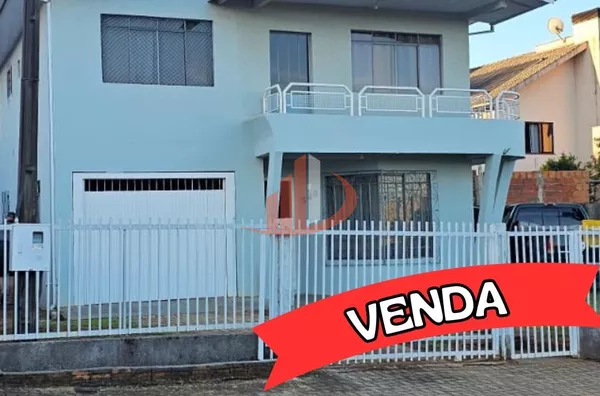 CASA À VENDA NO BAIRRO MENINO DEUS EM PATO BRANCO/PR