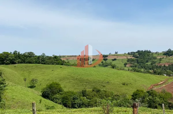 VENDE-SE FAZENDA A 13KM DA CIDADE DE GUARANIAÇU! - Foto 29