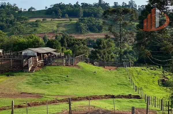 VENDE-SE FAZENDA  A 13KM DA CIDADE DE GUARANIAÇU!