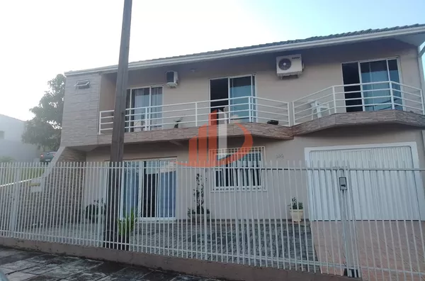 CASA 350m² BAIRRO AEROPORTO EM PATO BRANCO/PR