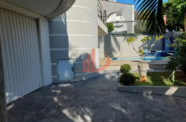 CASA À VENDA COM 292m² NO BAIRRO JARDIM DAS AMÉRICAS EM PATO BRANCO/PR