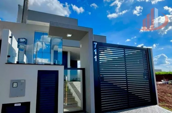 CASA COM 90m² Á VENDA NO BAIRRO FRARON EM PATO BRANCO/PR 