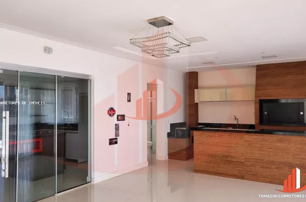 Casa Alto Padrão para Venda em Pato Branco / PR no bairro Aeroporto
