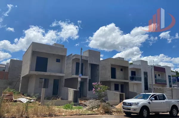 Sobrado para Venda no bairro Planalto