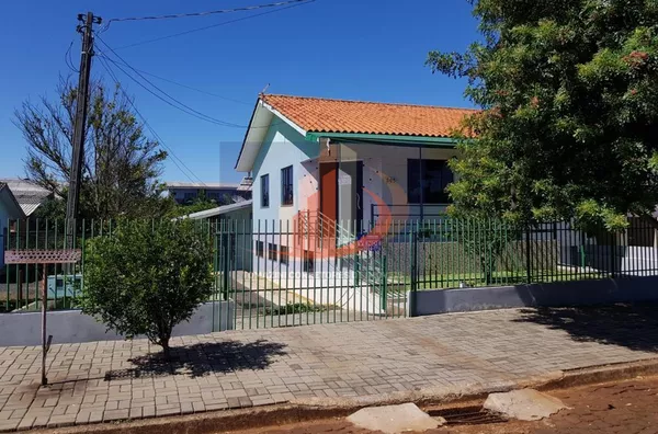 Casa para Venda em Pato Branco / PR no bairro Alvorada