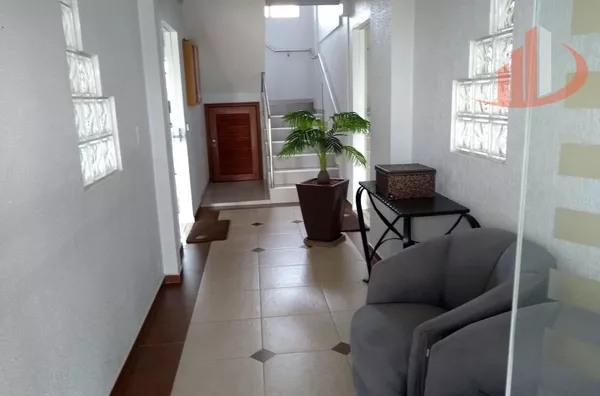 VENDE-SE APARTAMENTO DE 80M² NO CENTRO DE PATO BRANCO!