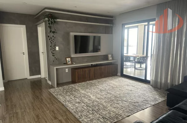 VENDE-SE CASA NO BAIRRO MENINO DEUS EM PATO BRANCO!!