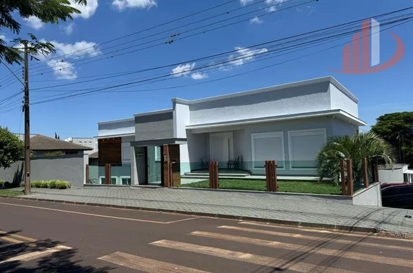 CASA COM 419m² NO BAIRRO PINHEIROS EM PATO BRANCO/PR