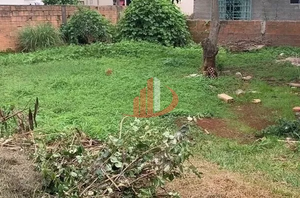 VENDE-SE CASA NO BAIRRO SANTA TEREZINHA! - Foto 8