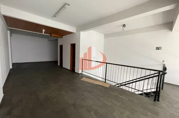 SALA COMERCIAL COM 180m² NO CENTRO DE PATO BRANCO PARA LOCAÇÃO - Foto 12