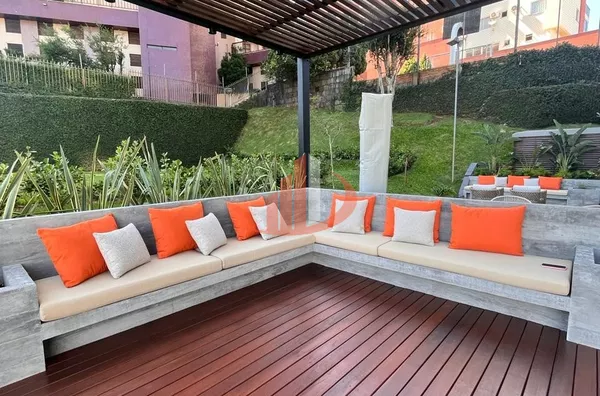 VENDE-SE APARTAMENTO NO CENTRO DE PATO BRANCO!