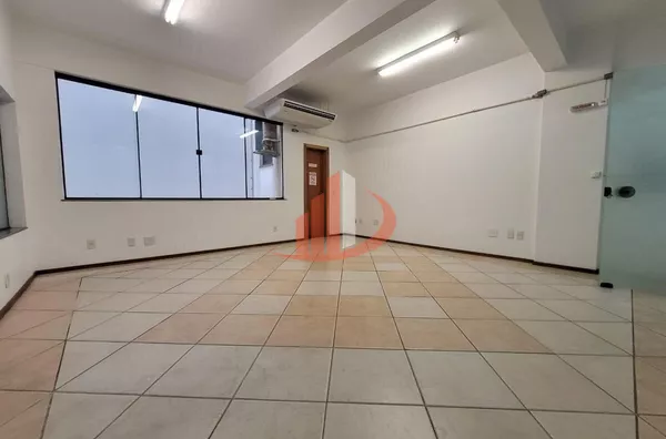 SALA COMERCIAL COM 45M² PARA LOCAÇÃO NO CENTRO DE PATO BRANCO/PR - Foto 6