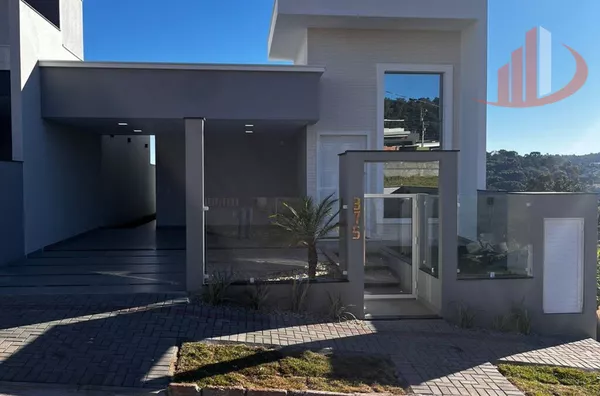 CASA A VENDA COM 126m² NO BAIRRO SÃO FRANCISCO EM PATO BRANCO/PR