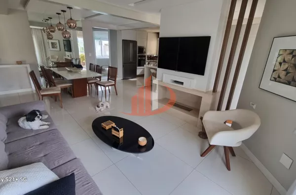 CASA COM 250m² DE ÁREA CONSTRUÍDA NO BAIRRO JARDIM DAS AMÉRICAS EM PATO BRANCO/PR - Foto 6