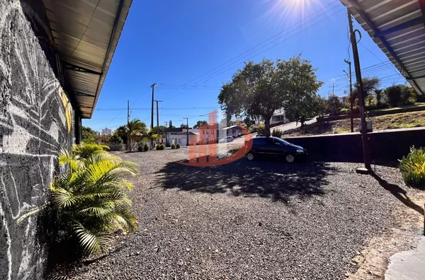 BARRACÃO DE 700M² PARA LOCAÇÃO NO BAIRRO BANCÁRIOS EM PATO BRANCO/PR - Foto 2