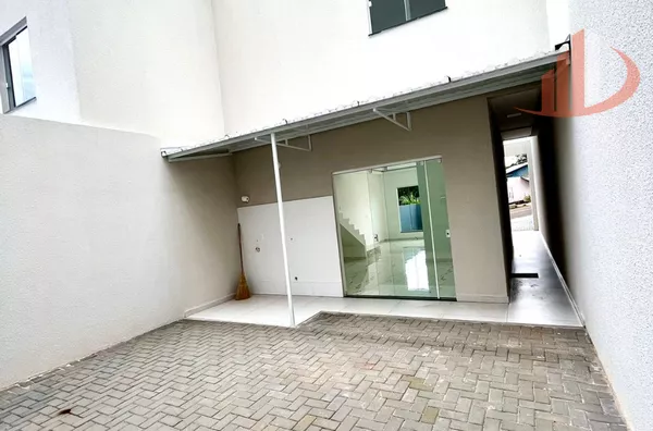 CASA COM 80m² NO BAIRRO AEROPORTO EM PATO BRANCO/PR
