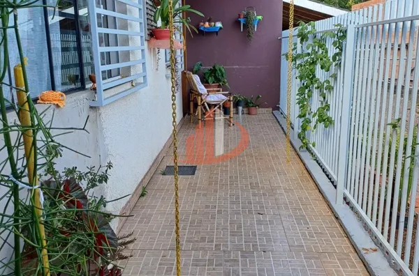 CASA À VENDA COM 100m² EM VITORINO/PR