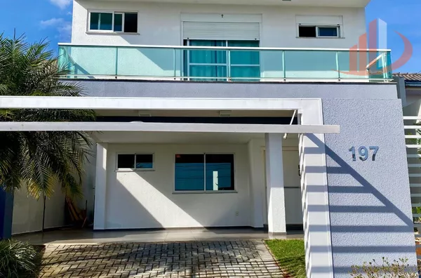 SOBRADO COM PISCINA PARA LOCAÇÃO NO BAIRRO LA SALLE EM PATO BRANCO/PR