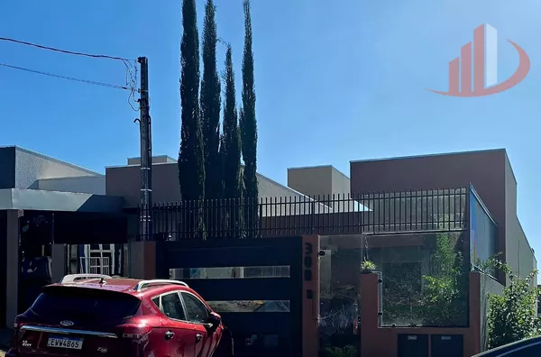 CASA COM 120m² SEMI MOBILIADA À VENDA NO BAIRRO FRARON EM PATO BRANCO/PR