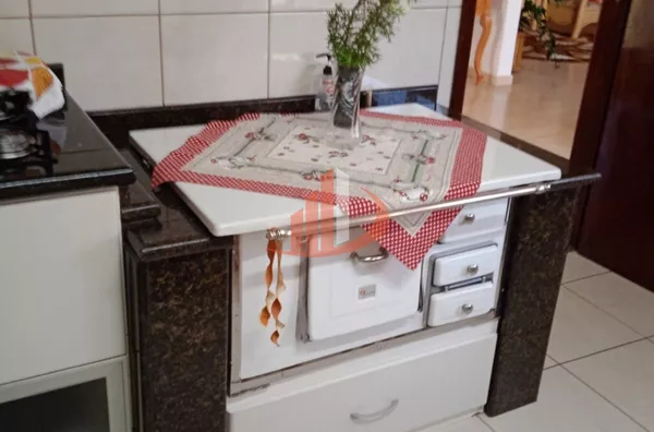 CASA COM 390m² NO BAIRRO LA SALLE EM PATO BRANCO/PR - Foto 17