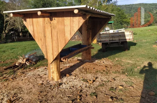 FAZENDA COM 136 ALQUEIRES EM GUARANIAÇU/PR