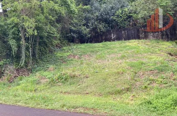 TERRENO COM 525m² NO CENTRO DE PATO BRANCO/PR