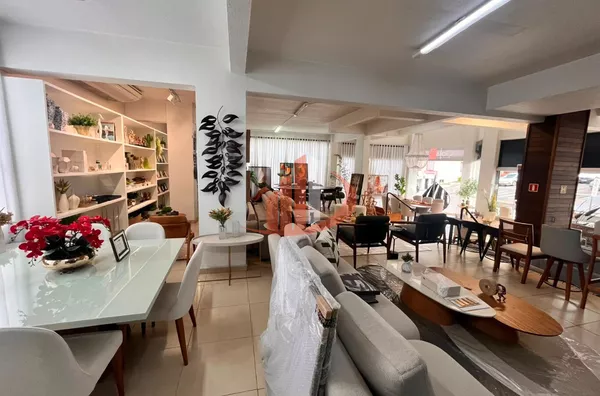 OPORTUNIDADE PARA INVESTIDORES – SALA COMERCIAL DE ESQUINA NO CORAÇÃO DE PATO BRANCO/PR - Foto 4