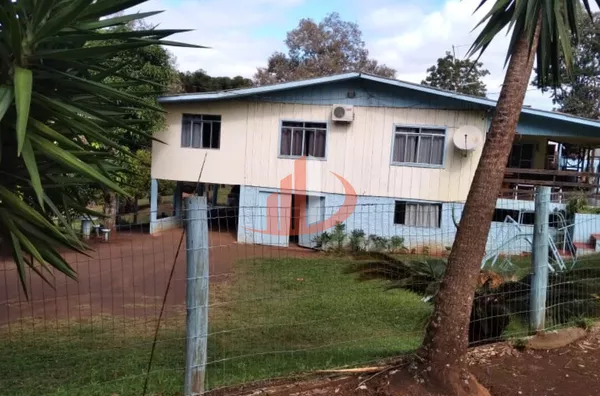 VENDE-SE FAZENDA  A 13KM DA CIDADE DE GUARANIAÇU!