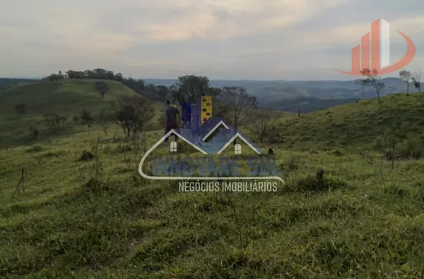 FAZENDA NA REGIÃO DE NOVA LARANJEIRAS/PR