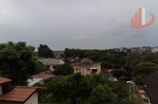 CASA NO BAIRRO MENINO DEUS, COM 211m² EM PATO BRANCO/PR